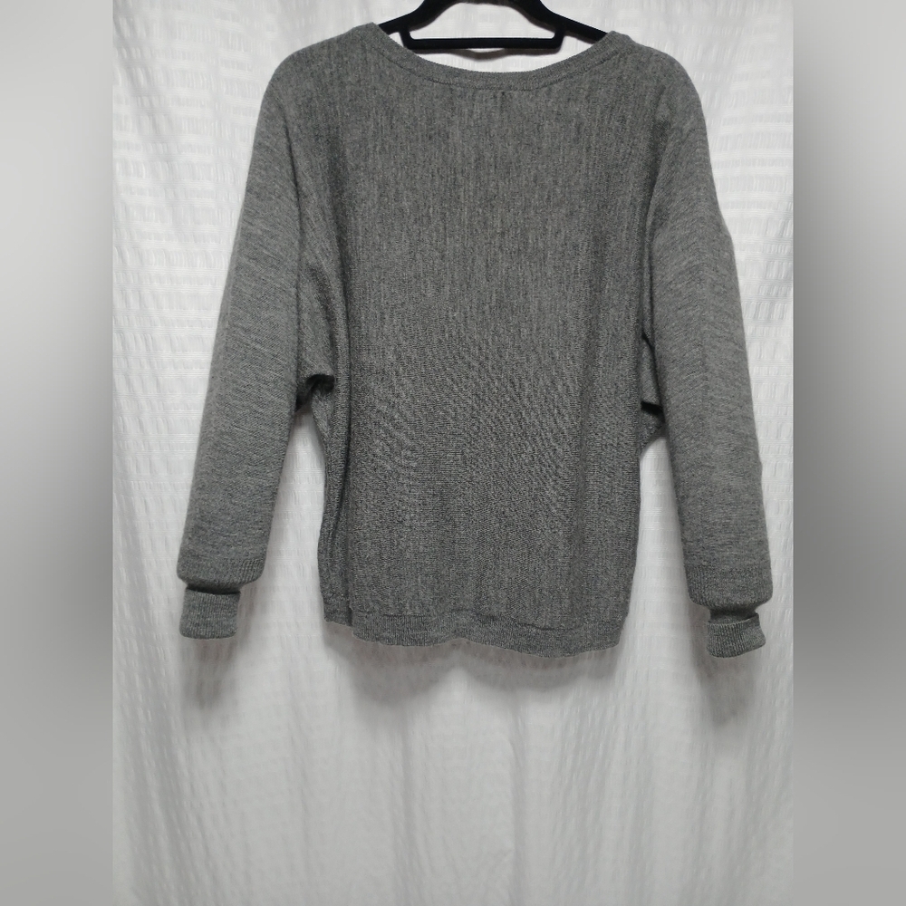 Cynthia Rowley 100% Merino Wool Scoop Neck Dolman Sleeve  Sweater. Ladies Size M - Picture 2 of 7